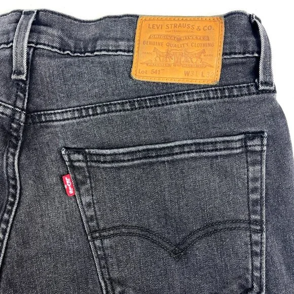 Levis Premium 541 Big E Stretch Black Denim Taper Jeans 32 x 31 True Fit Mens